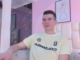 Profile Picture of mikaelslow
