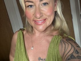 Profile Picture of LittleMissSweetLips