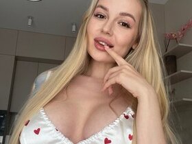 Profile Picture of PeachXGirll