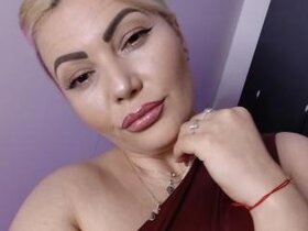 Profile Picture of MistressDemi