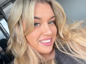 Profile Picture of MelodyxxUK