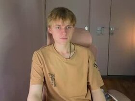 Profile Picture of avenrey