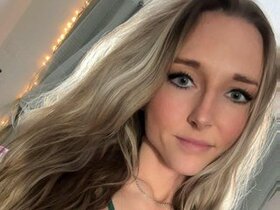 Profile Picture of Violet_Styles