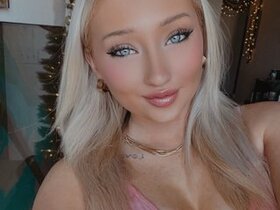 Profile Picture of Avaquinnxo