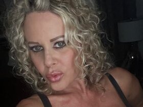 Profile Picture of HottieJadeRoxxx