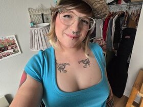 Profile Picture of xpeachblossomx