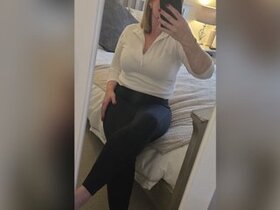 Profile Picture of AnnaBurton