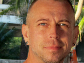 Profile Picture of cumloverbln