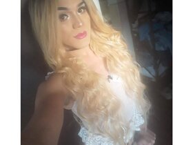 Profile Picture of bigcockroxy