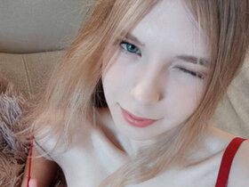 Profile Picture of SHY_XOXO