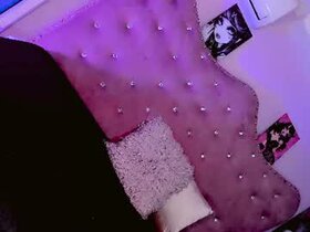 Profile Picture of daphnne_foxx